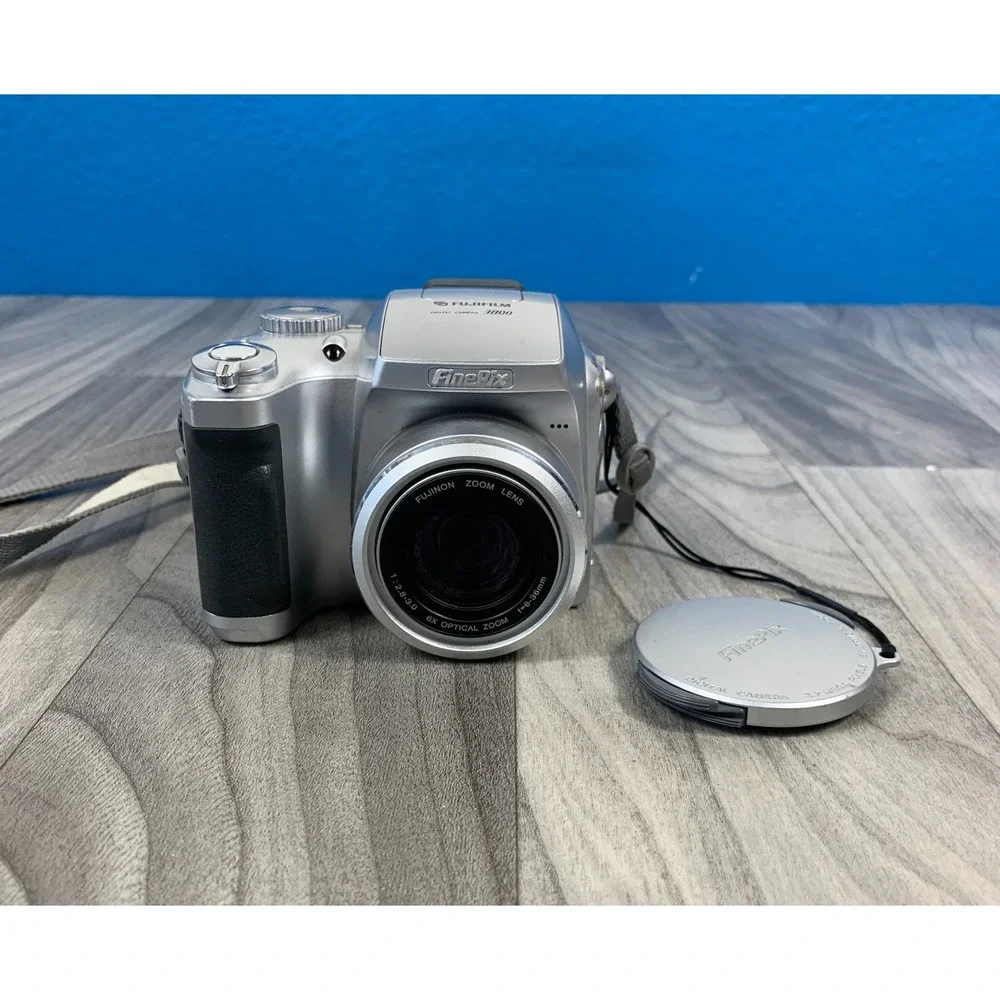 Fujifilm FinePix 3800 Silver 3.2MP Digital Camera 6x Optical Zoom